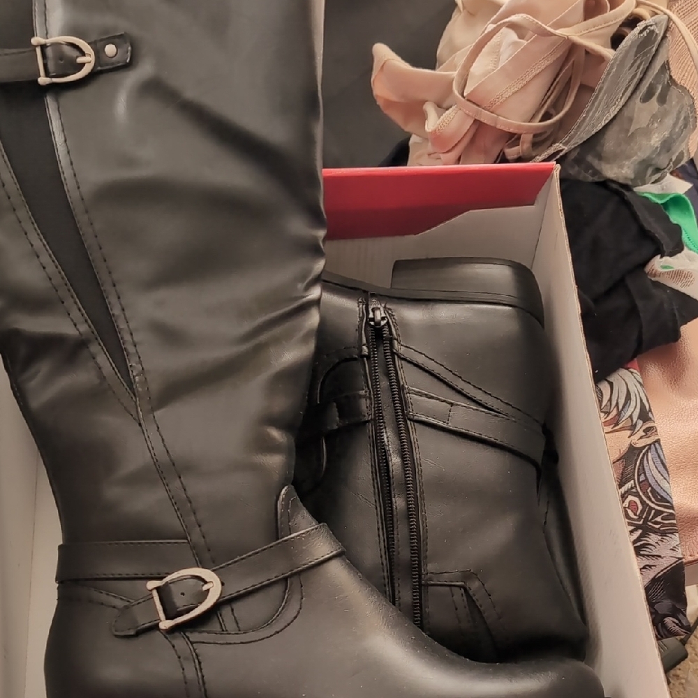 Kim Rogers Black Heeled Boots